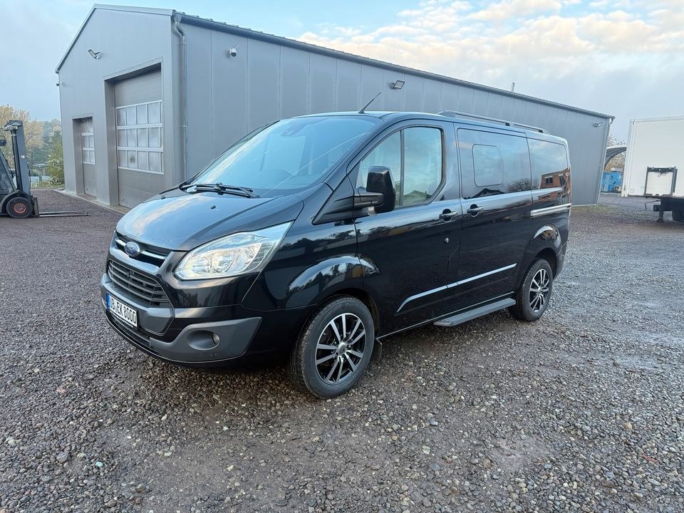 Ford Tourneo Custom 9 Sitzer Bus Transporter K&K mieten in Mücke