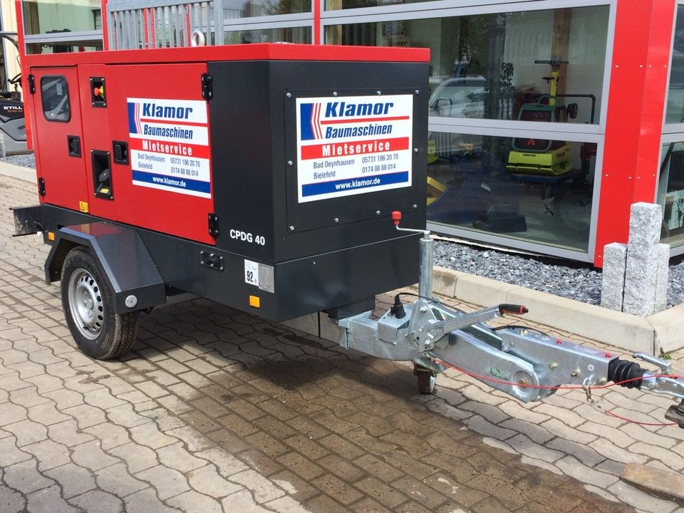 Stromerzeuger 30 kVa mieten bei Klamor – Strom ohne Netzanschluss