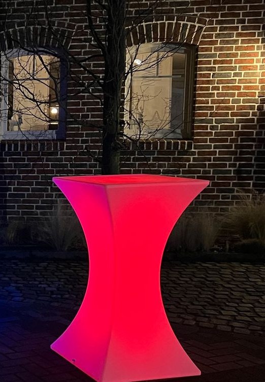 LED Stehtische RGB Akku Eyecatcher mieten in Versmold – 2