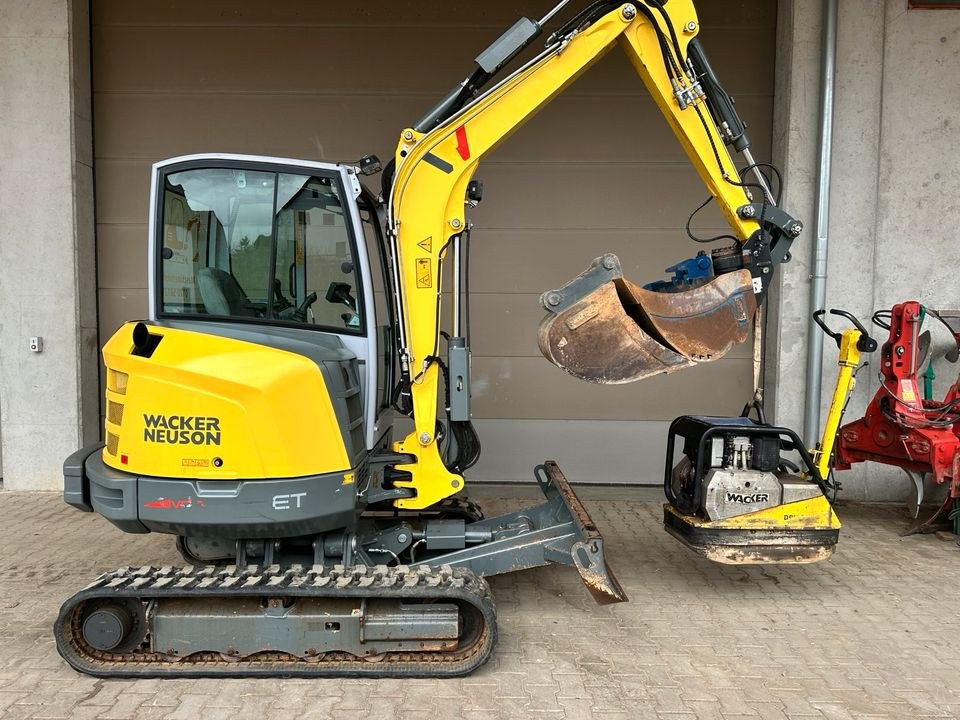 Minibaggger 5 Tonnen Minibagger Wacker mieten bei LO Maschinenverleih