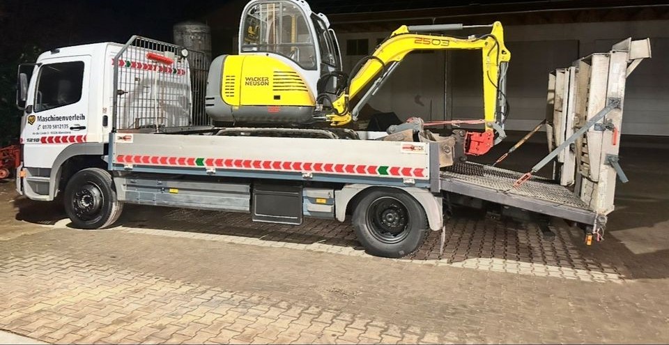 Minibagger gewerblich Bagger Wacker mieten bei LO Maschinenverleih – 3