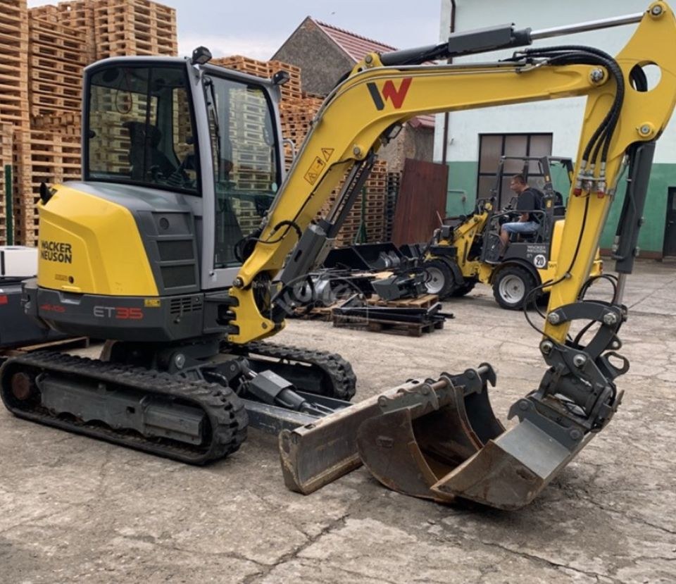 Minibagger 4 5 t u gewerblich mieten bei LO Maschinenverleih – 2