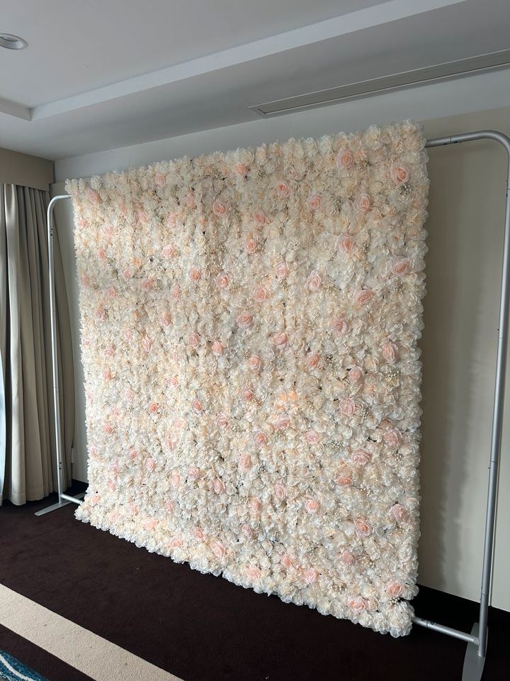 Kunstblumenwand mieten bei Luvo Events – für die Hochzeit – 4
