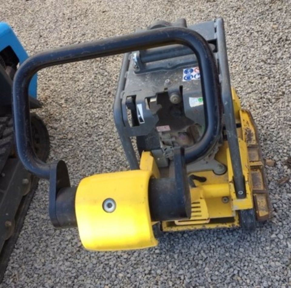 Rüttelplatte Stampfen Verdichten 250kg mieten bei MPS Baumaschinen – 3
