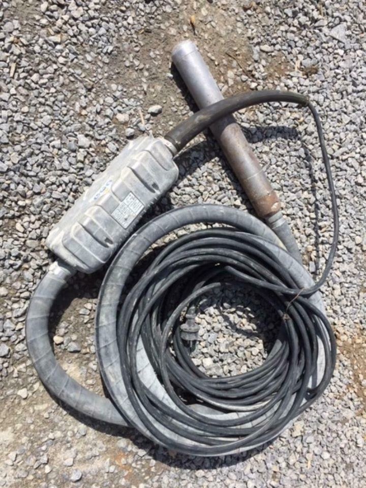 Betonrüttler 220 V Mietpark Vaihingen Enz mieten bei MPS Baumaschinen