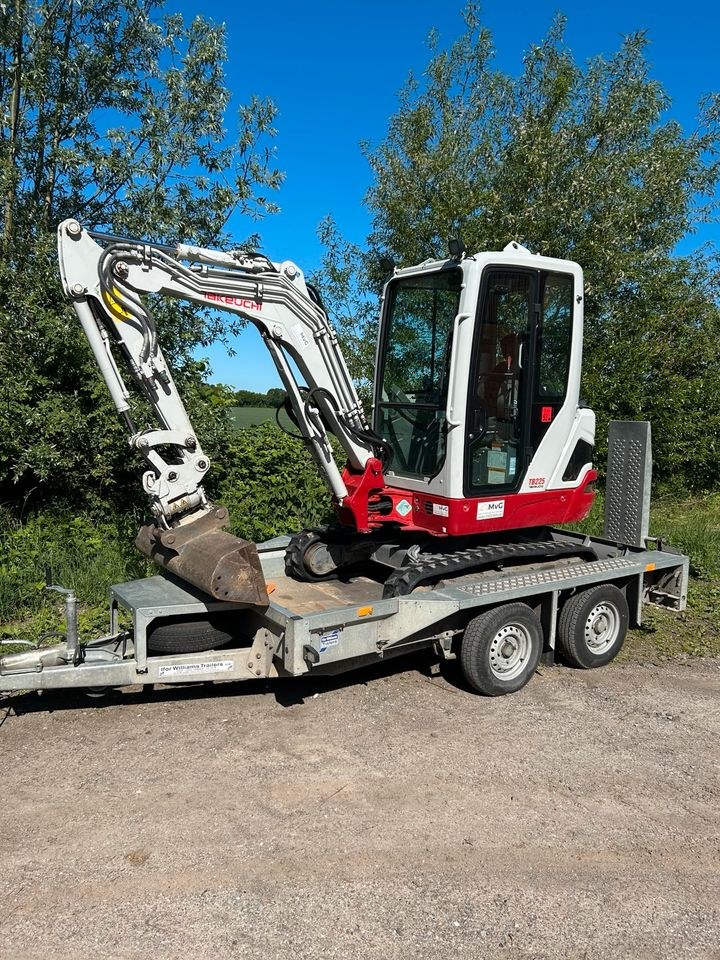 Minibagger Kompaktbagger Takeuchi Kubota mieten in Pölitz – 2