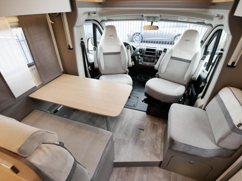 Wohnmobil Dachklimaanlage Einzelbetten LMC mieten in Greven – 4
