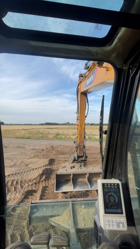 Bagger to Mietbagger Sany SY135C Abriss Bauen mieten in Euskirchen – 3