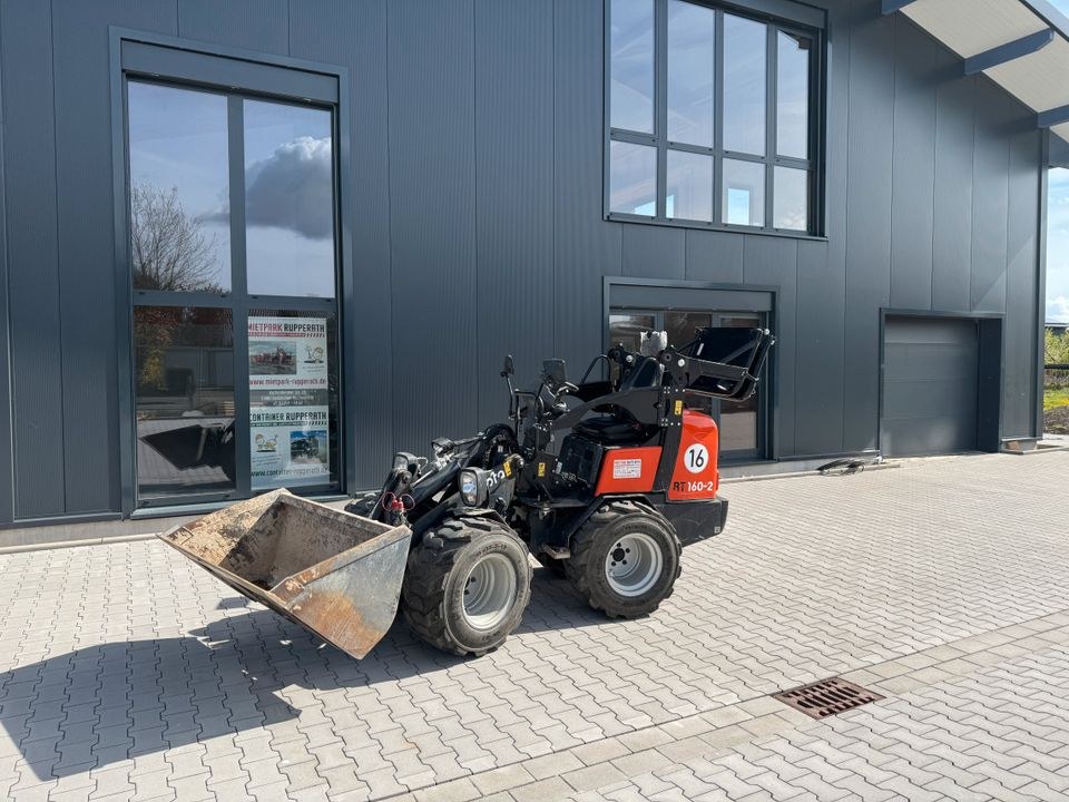 Radlader 1.6t RT160 Kubota mieten bei Mietpark Rupperath – 3
