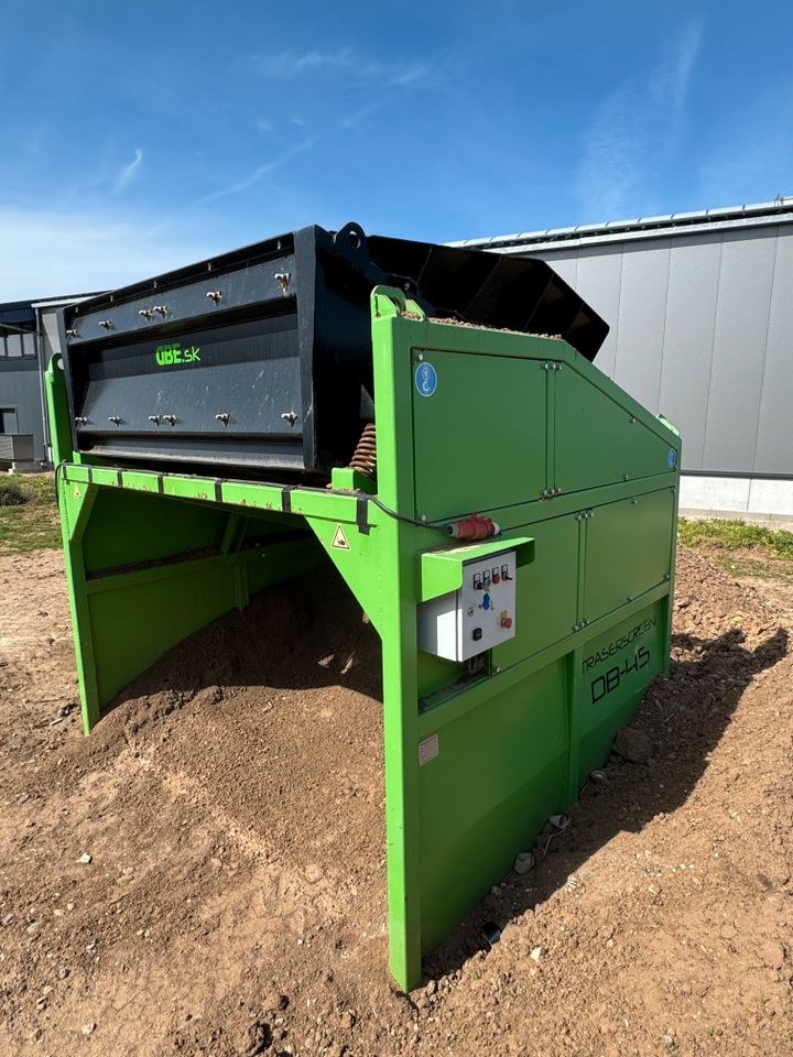 Siebanlage Absieben Sieben Traserscreen DB45 mieten in Euskirchen – 3