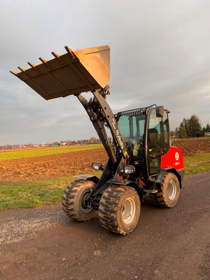 Radlader RT280 2.5t Kubota Baumaschinen mieten bei Mietpark Rupperath – 2
