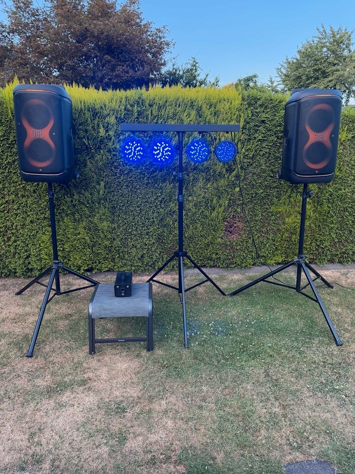 DJ Paket JBL PartyBox Licht Nebel Mikrofon mieten in Castrop-Rauxel – 2