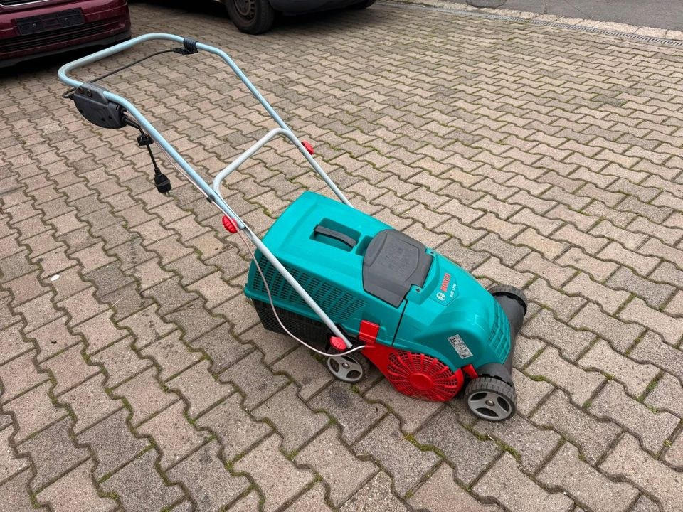 Elektrovertikutierer Arbeitsbreite 32cm mieten in Lünen – 2
