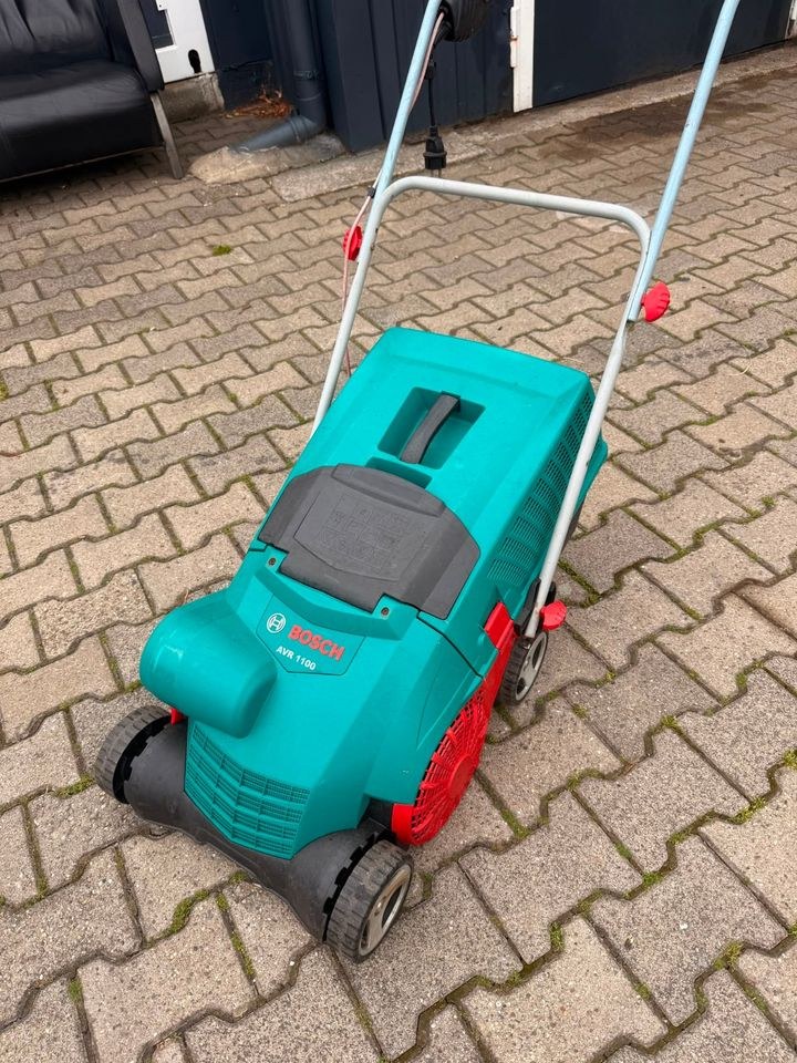 Elektrovertikutierer Arbeitsbreite 32cm mieten in Lünen