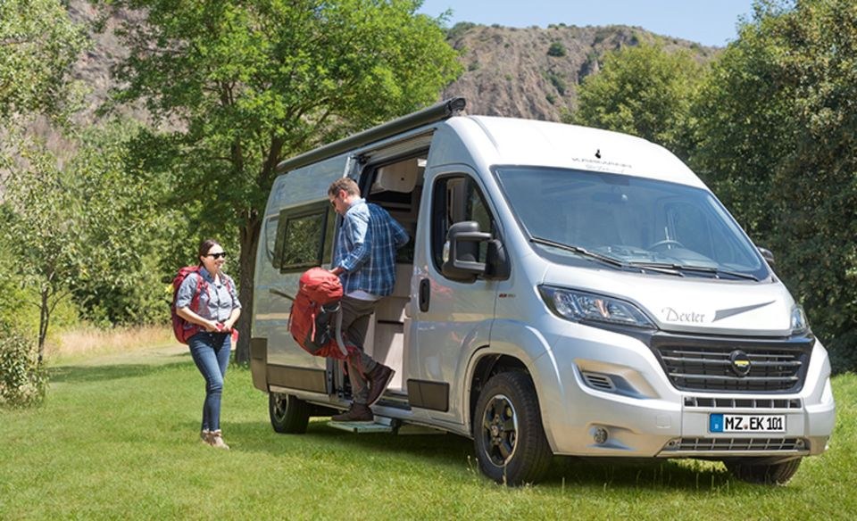 Wohnmobil Camper Van Reisemobil Paderborn mieten bei PrimaCamper-Team