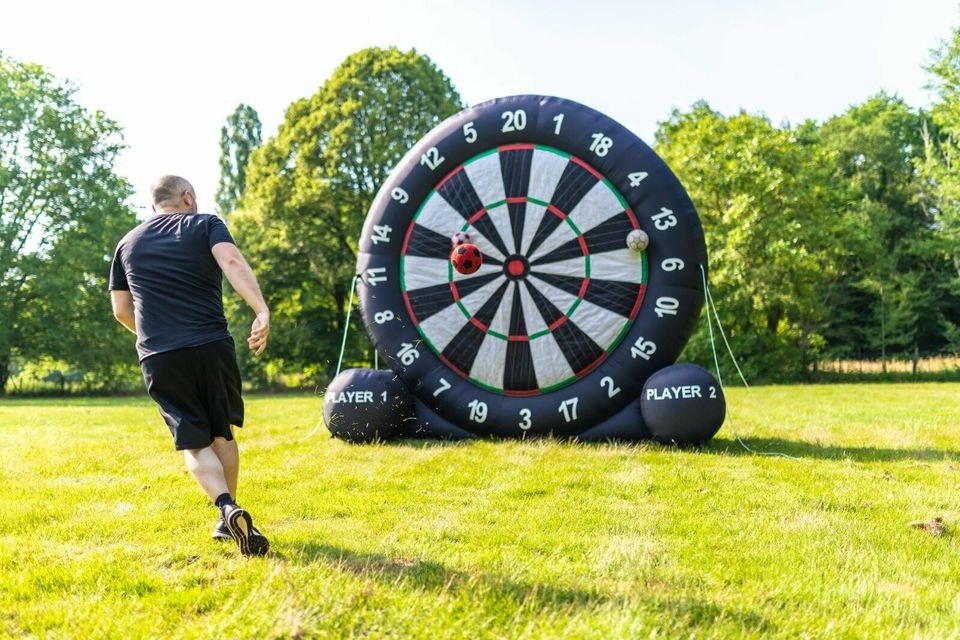 Fussball Darts 4,5 m mieten in Osnabrück – für Kinderfest & Feier – 2