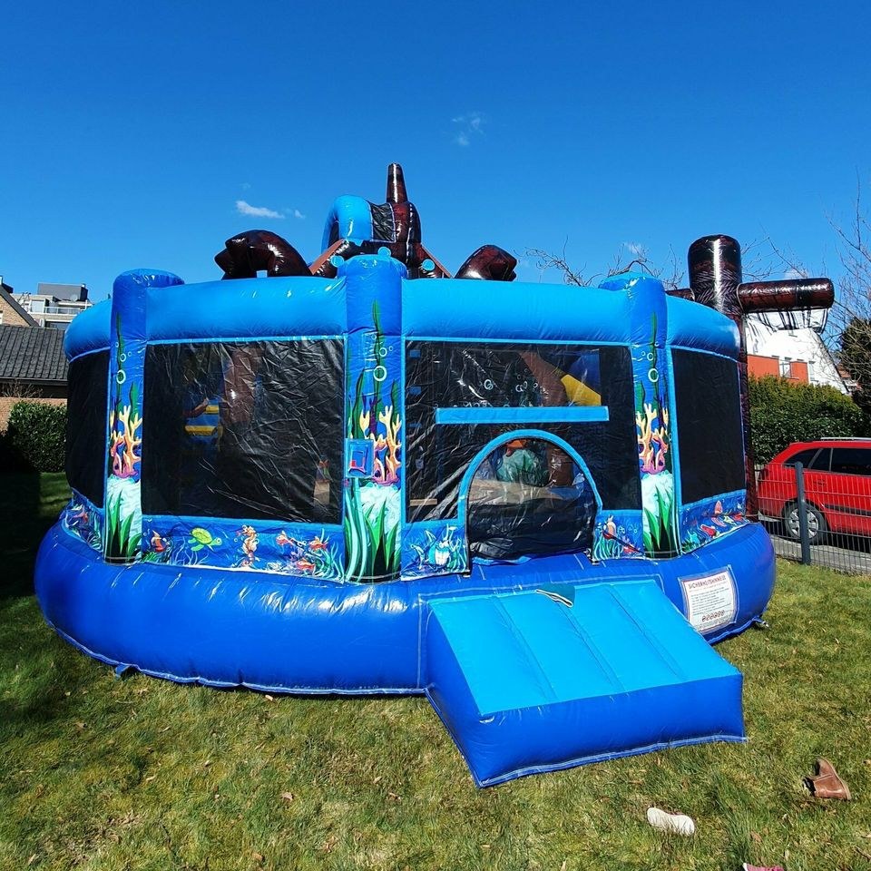 Hüpfburg Unterwasserwelt Rutsche Kletterwand mieten bei Richter Events