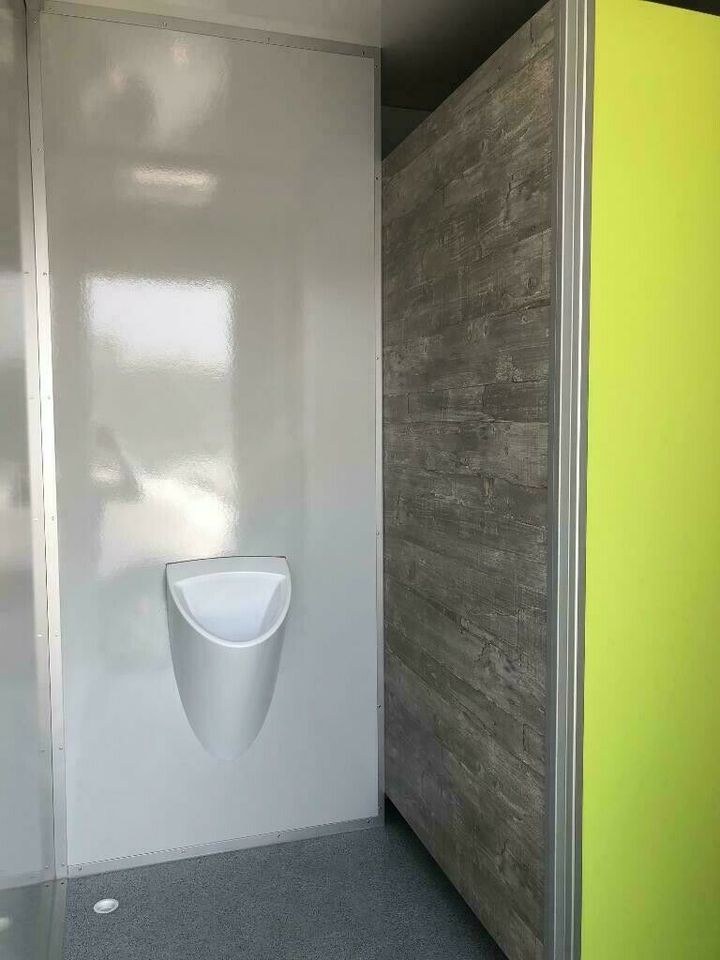 Toilettenwagen WC Wagen mieten in Osnabrück – für Baustelle & Fest – 4