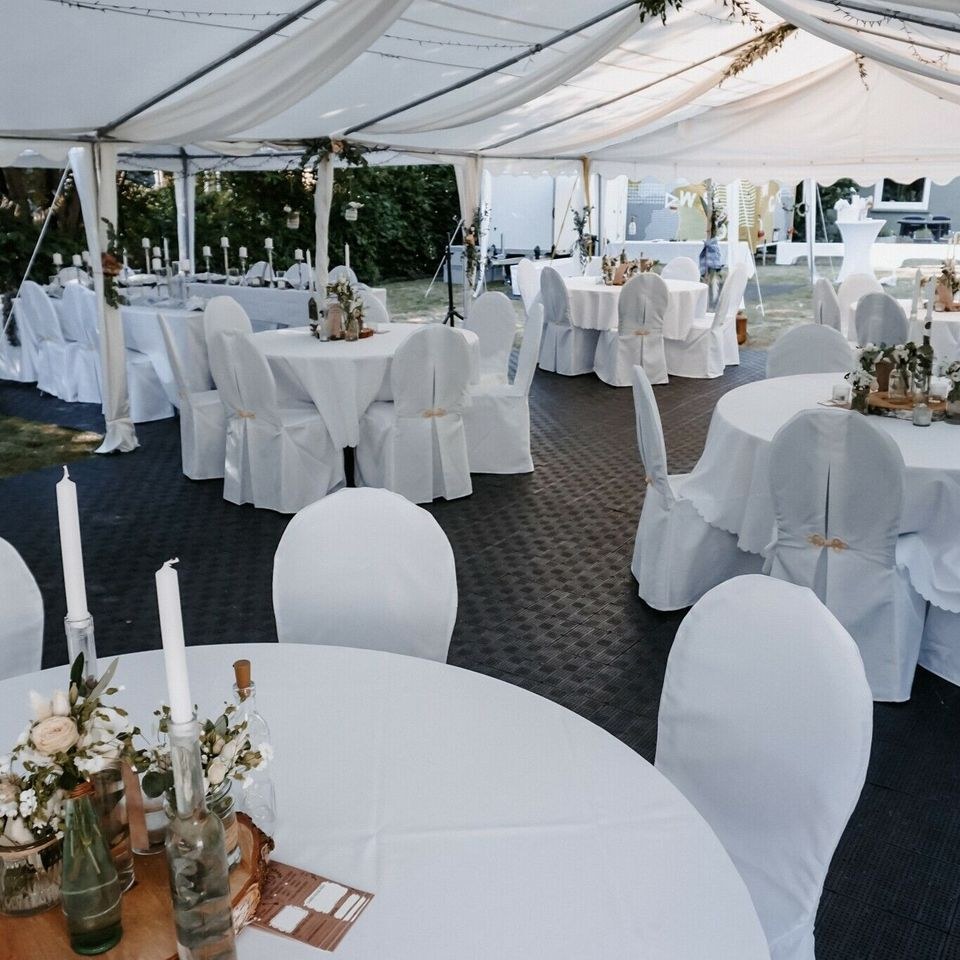 Tische Stühle Stehtisch Mobiliar mieten bei Richter Events – 2