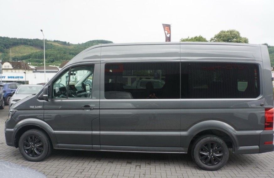 VIP 9 Sitzer BUS mieten bei DS Auto – für Gruppe & Team – 2