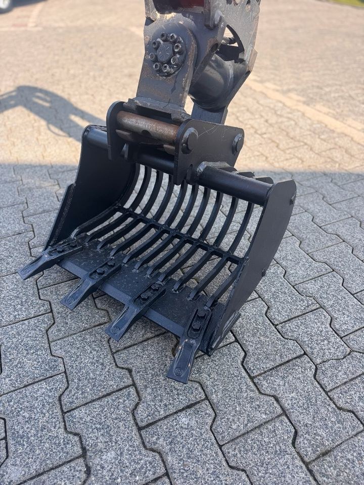 Minibagger Bagger 1,9t Garten Wurzeln Graben mieten bei TM Mietpark – 3