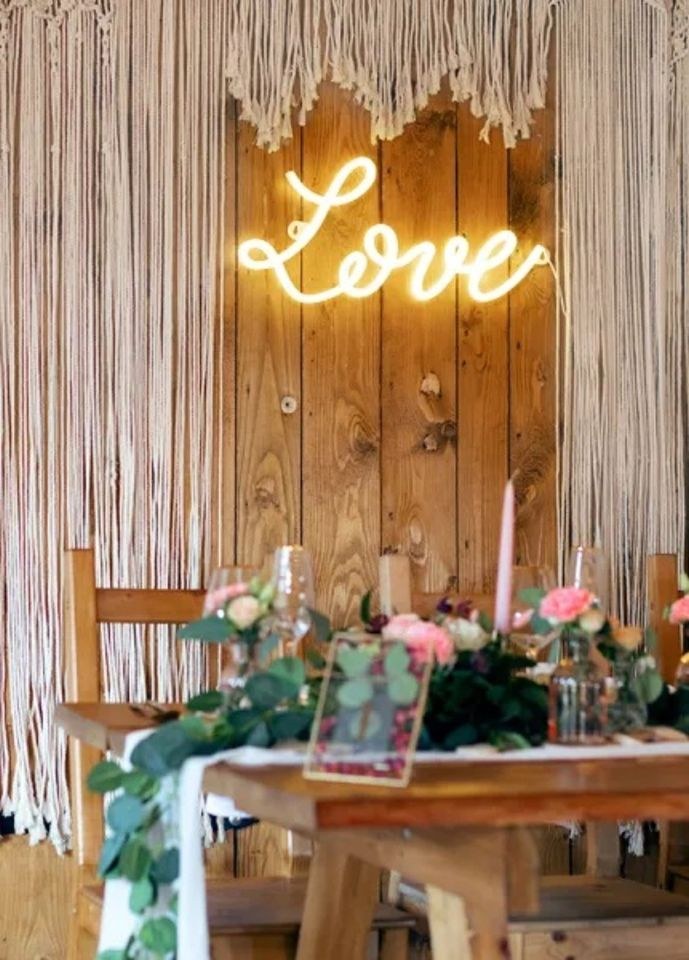 XL Schriftzug LOVE LED mieten in Waging am See – 3