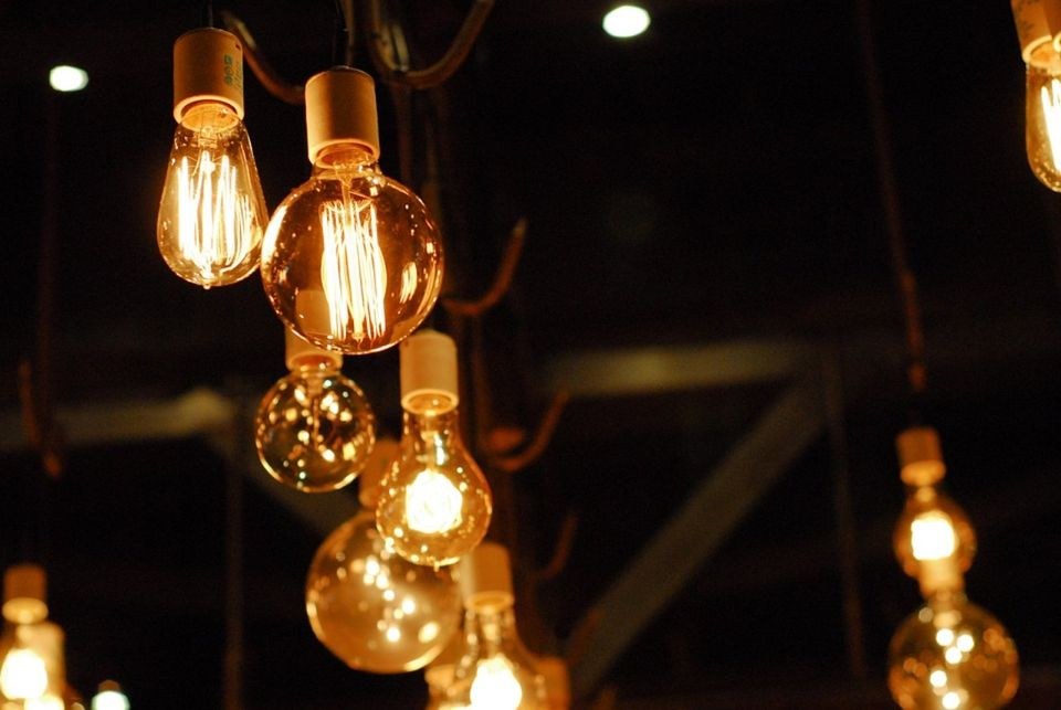 LED Lichterketten GLÜHBIRNEN warmweiß Deko mieten in Waging am See