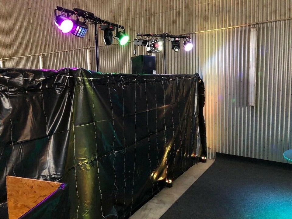 Lichteranlage Musikanlage mieten in Hattenhofen – Party-Sound