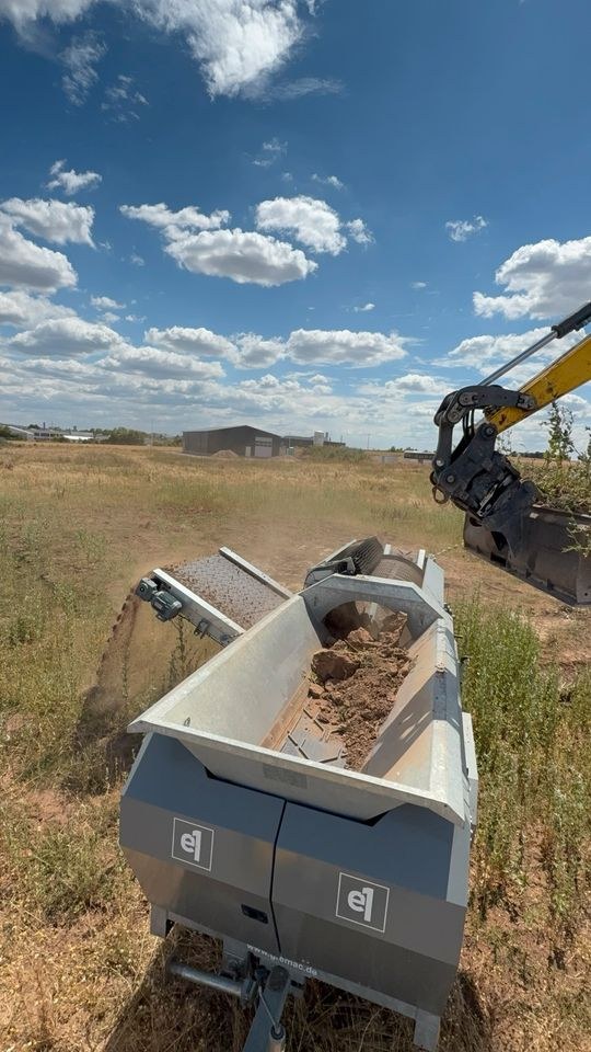 Siebanlage Gremac E1 Trommelsiebanlage mieten bei Waldis Mietpark