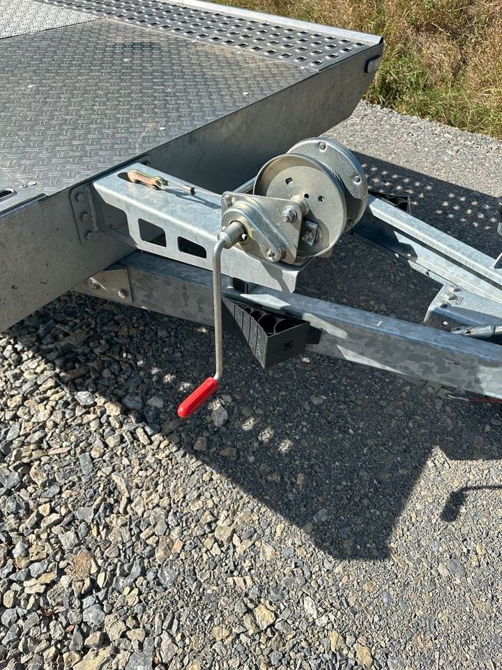 Autotransportanhänger Trailer Anhänger mieten bei Waldis Mietpark – 4