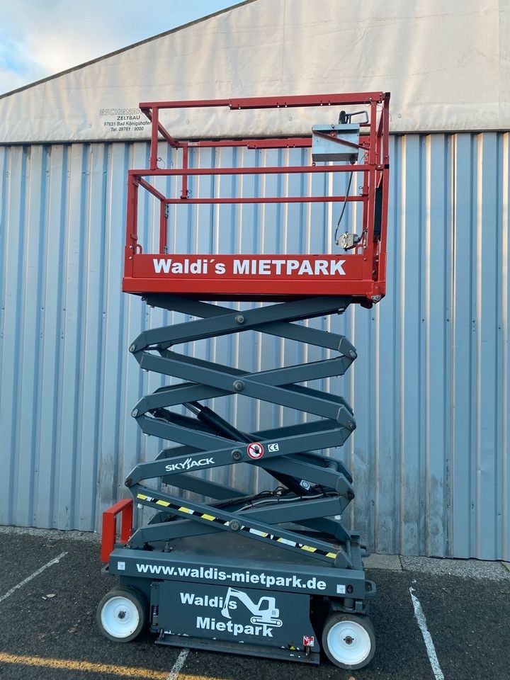 Scherenbühne Bühne Steiger Arbeitsbühne mieten bei Waldis Mietpark – 3