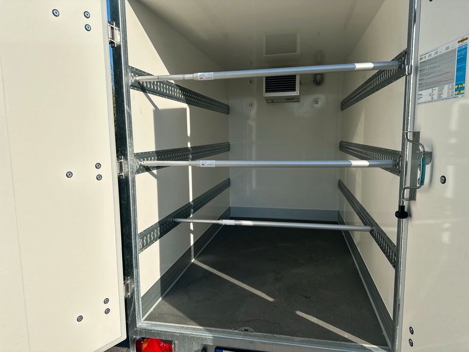 Kühlanhänger Kühlwagen &Feiern mieten bei Waldis Mietpark – 4