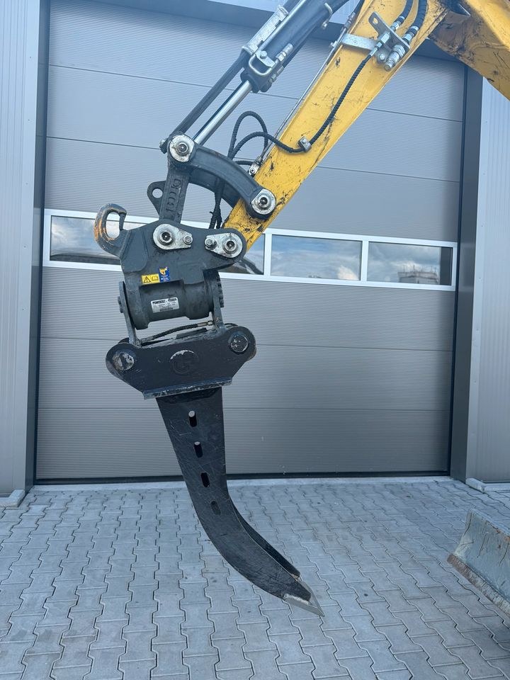 Bagger Wacker EZ 26 Kabelbau mieten bei Waldis Mietpark – 2
