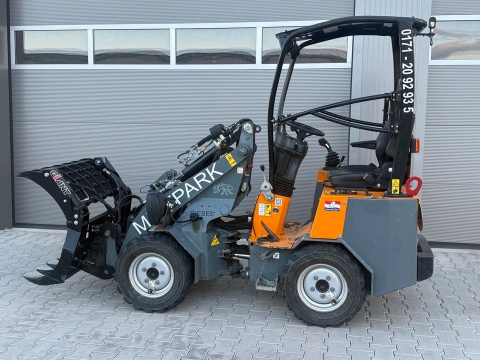 Radlader Hydraulische Greifer mieten bei Waldis Mietpark – 2