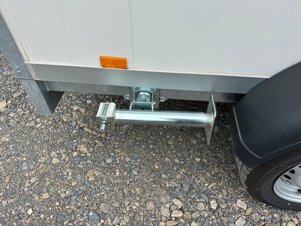 Kühlanhänger Kühlwagen &Feiern mieten bei Waldis Mietpark – 4