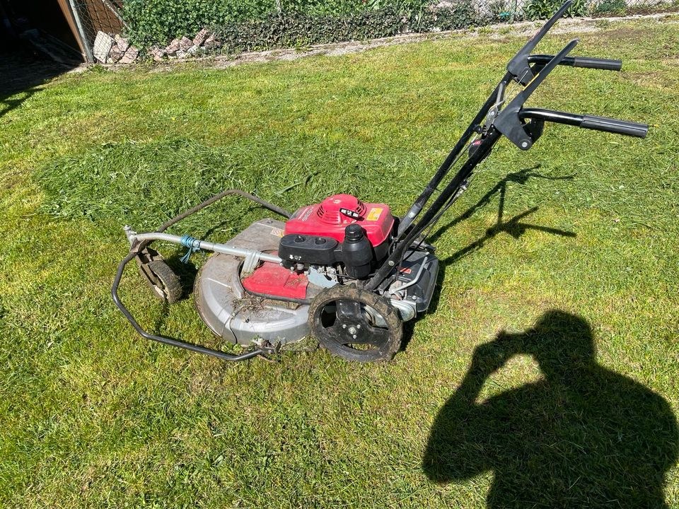 Honda UM536 Hochgrasmäher Wiesenmäher Mäher mieten in Geislingen
