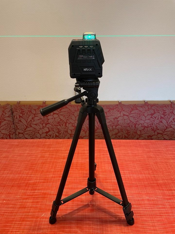 Kreuzlinienlaser Baulaser Rotationslaser 360 mieten in Geislingen – 3