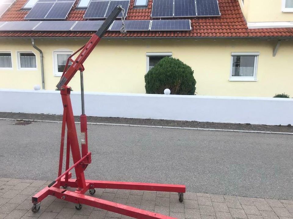 Motorkran Kran Heber Motorumbau Werkzeug mieten in Geislingen