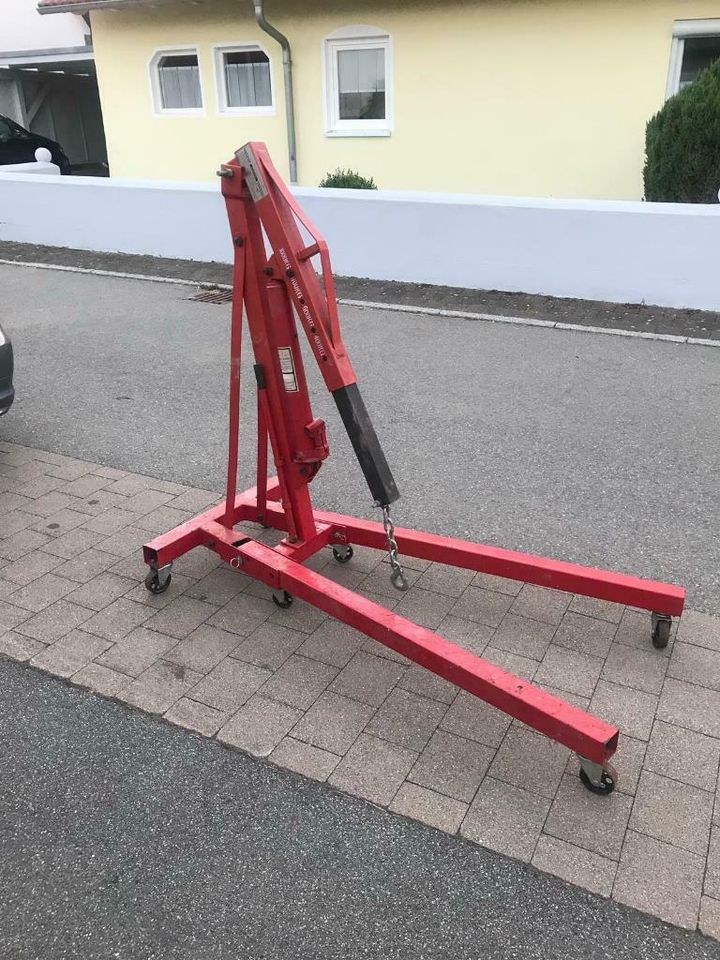 Motorkran Kran Heber Motorumbau Werkzeug mieten in Geislingen – 3