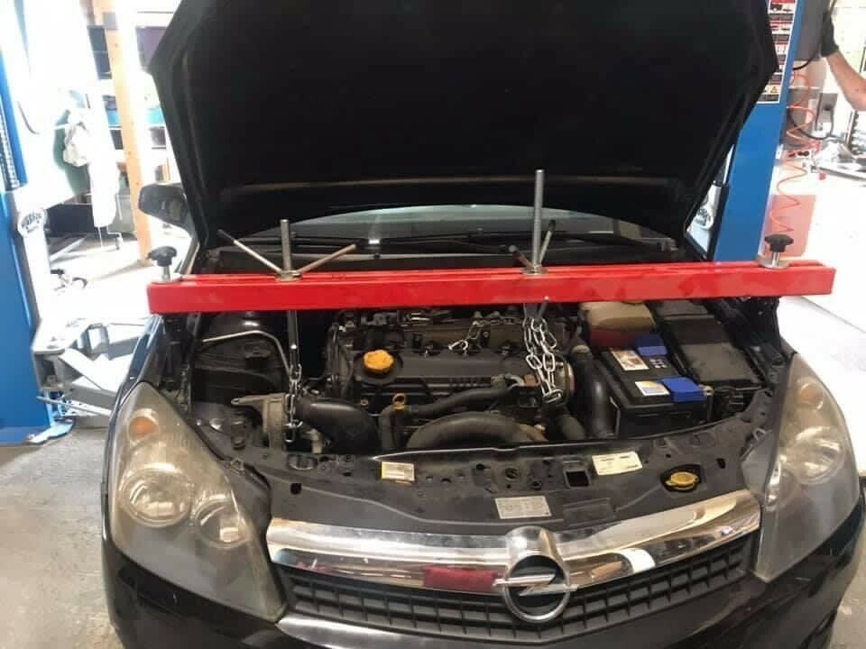 Motorbrücke Brücke Heber Motor Werkstatt mieten in Geislingen