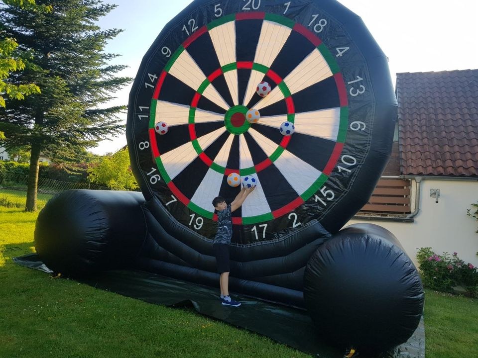 ❌XXXL Dart Hüpfburg Fußball Darts mieten bei Weserbergland Event