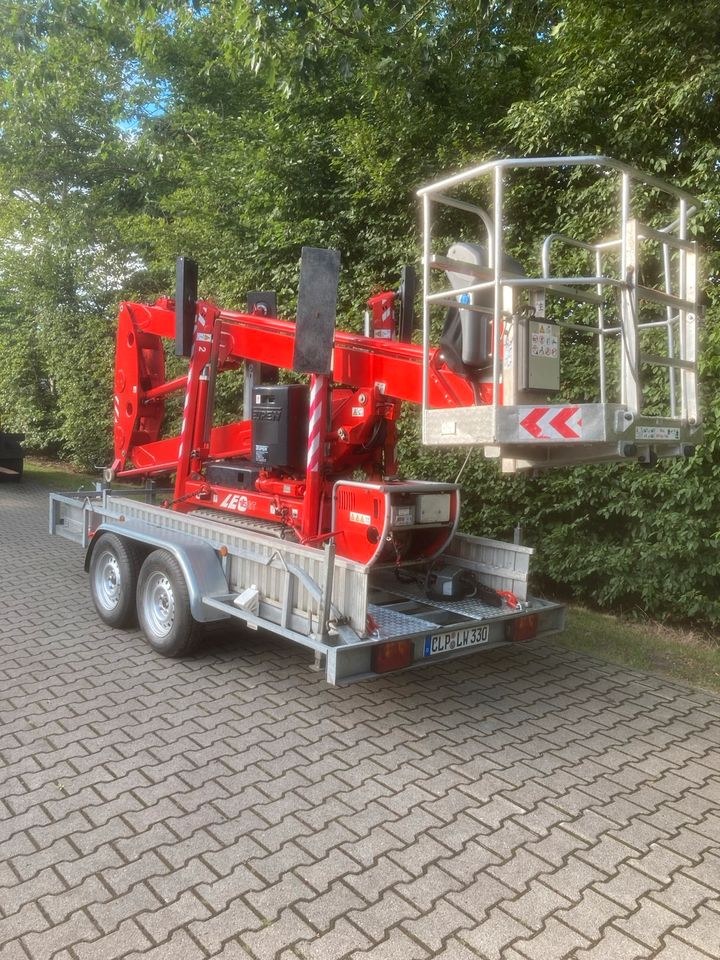 Raupenarbeitsbühnen Teupen Leo 15 m 21 Arbeits mieten in Garrel – 2