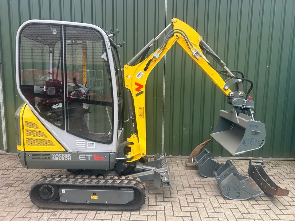 Minibagger 1,6 t Wacker ET 16 Anhänger Zubehör mieten in Garrel – 2