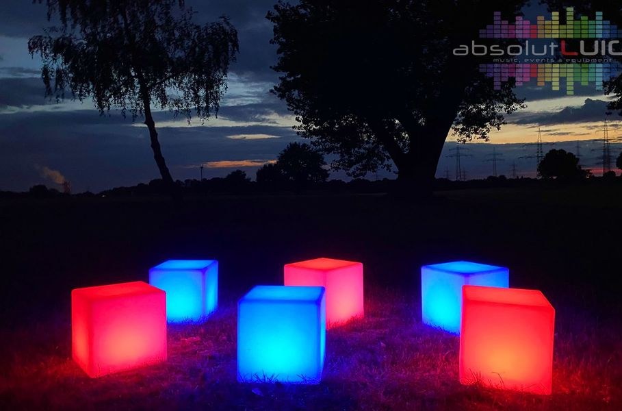 Beleuchtete LED Würfel 18 mieten in Waltrop – 3