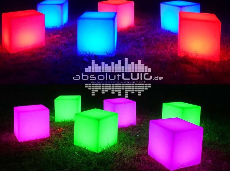 Beleuchtete LED Würfel 18 mieten in Waltrop
