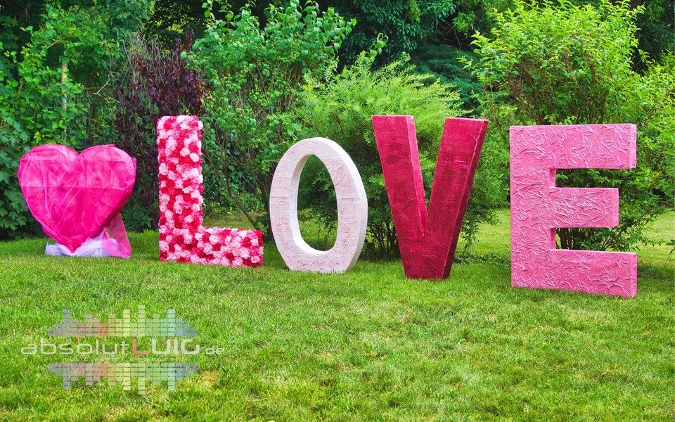 LOVE Buchstaben Letters magenta DJ mieten in Waltrop