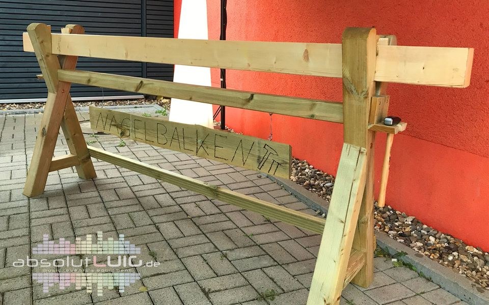 Nagelbalken Partyspiel Oktoberfest mieten in Waltrop