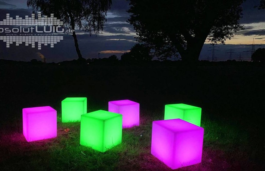 Beleuchtete LED Würfel 18 mieten in Waltrop – 4
