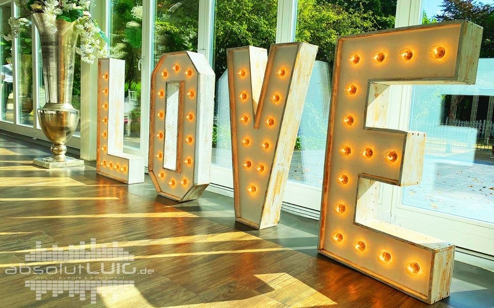 XXL LOVE Buchstaben Lieferung mieten in Waltrop – für die Hochzeit – 2