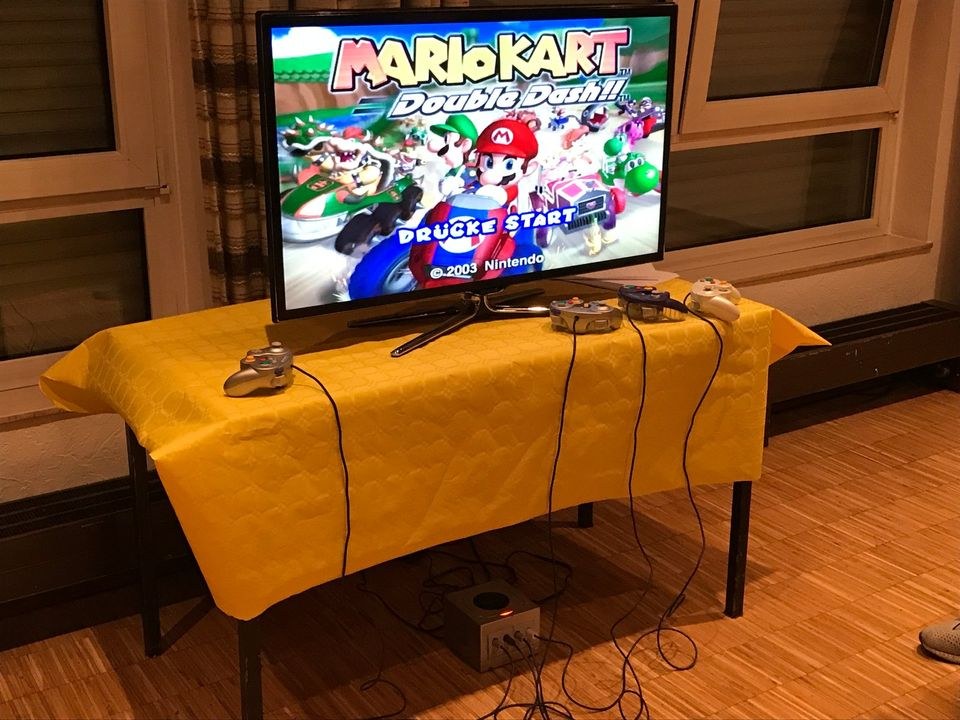 Retro Kart N64 Beamer Leinwand mieten in Waltrop – 2